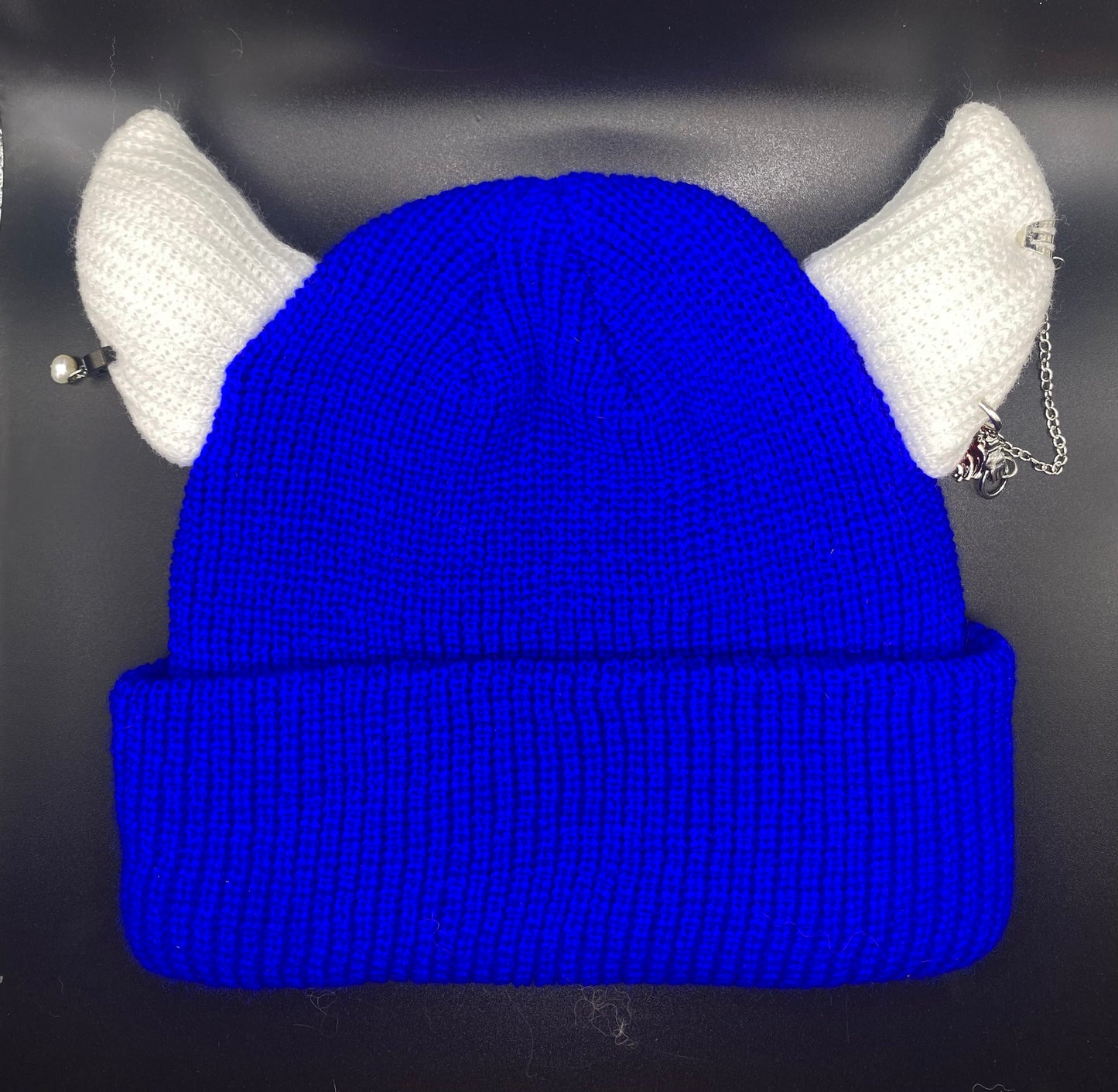 Free hugs horned beanie