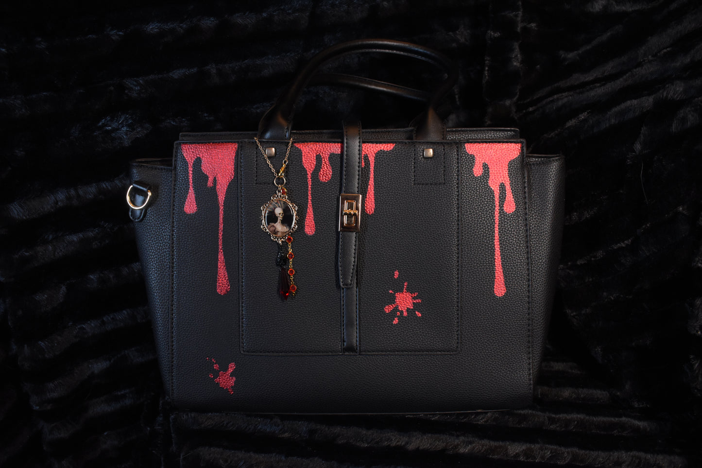 Blood drip purse