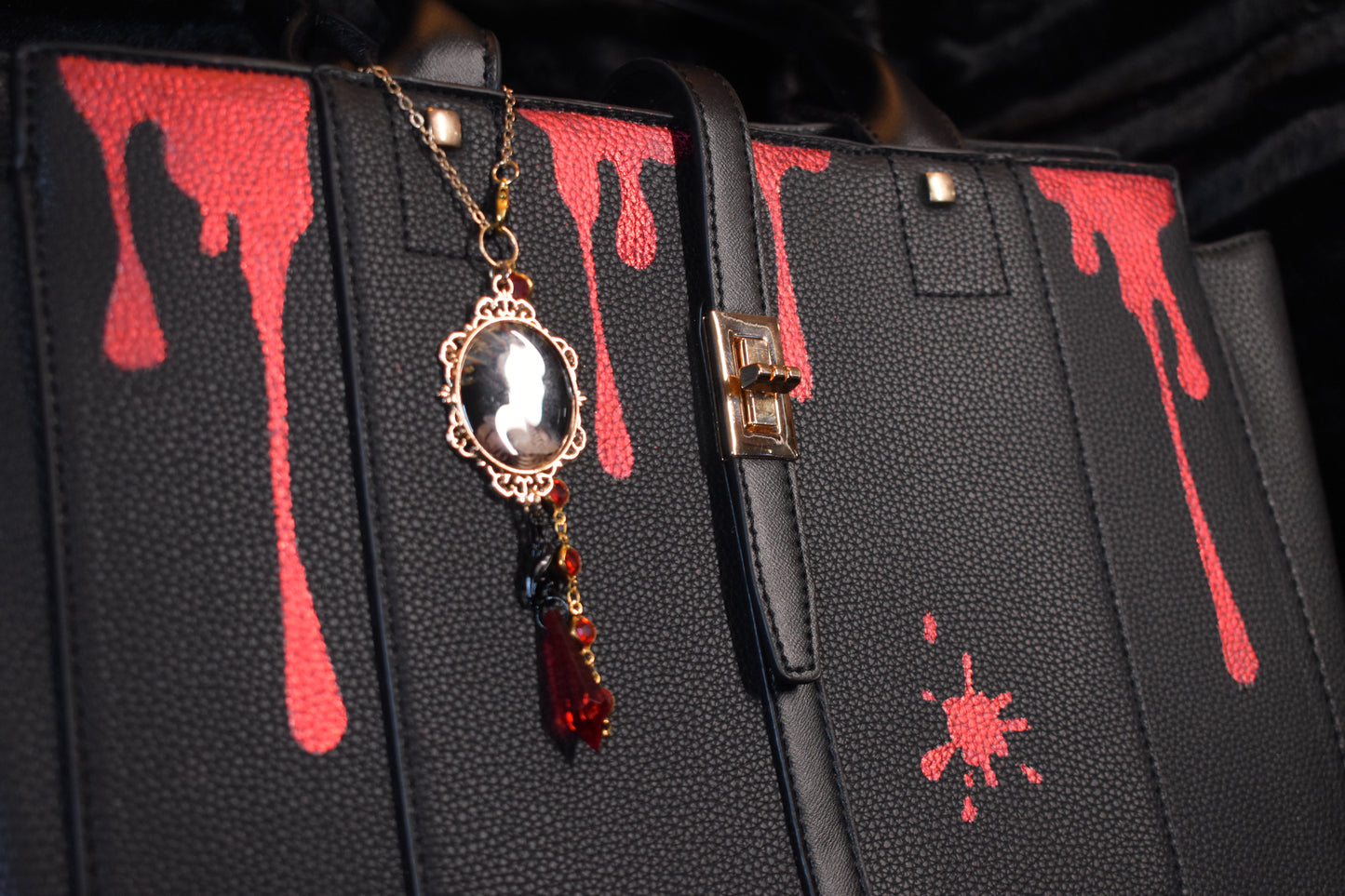 Blood drip purse
