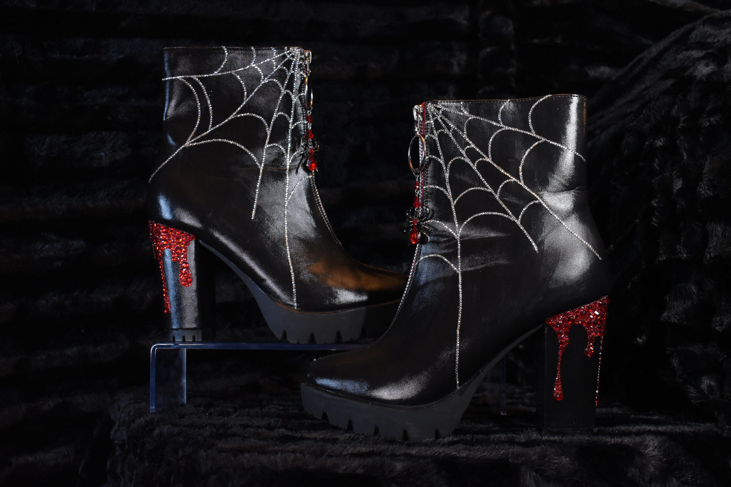 Spider web booots
