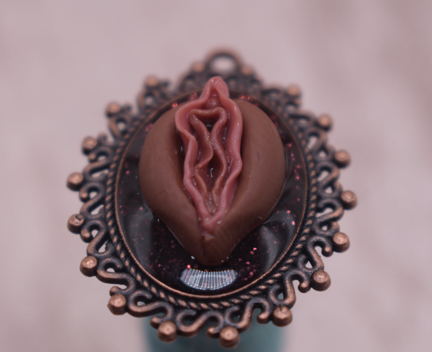Bronze glitter vagina pendant