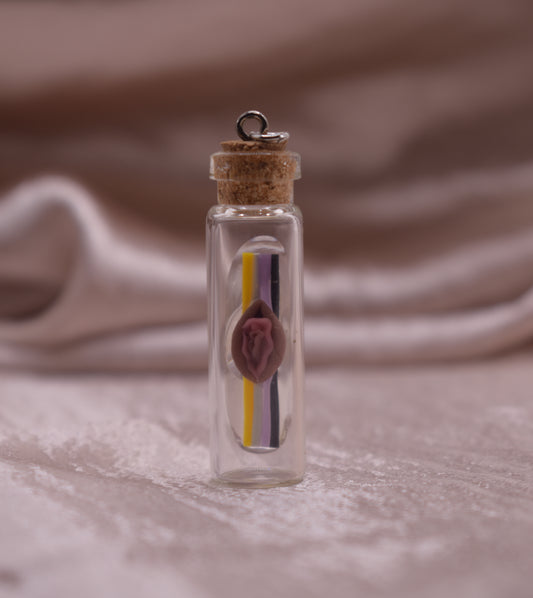 Nonbinary vagina pendant