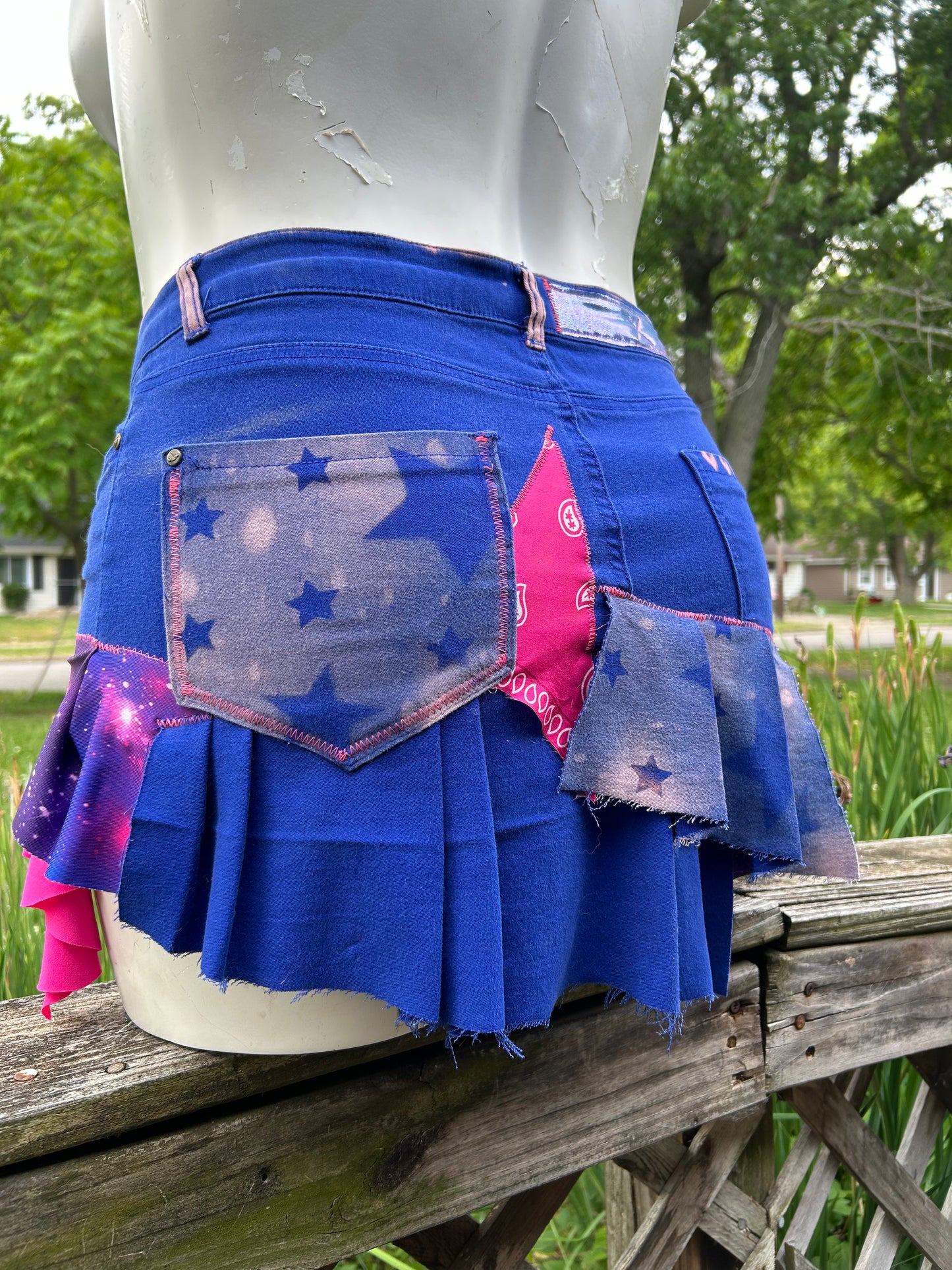 Pink/blue mini skirt