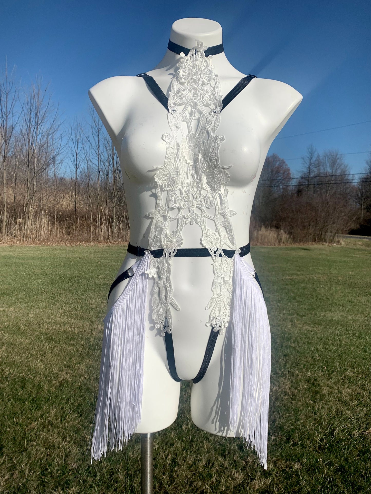 Fringe body harness