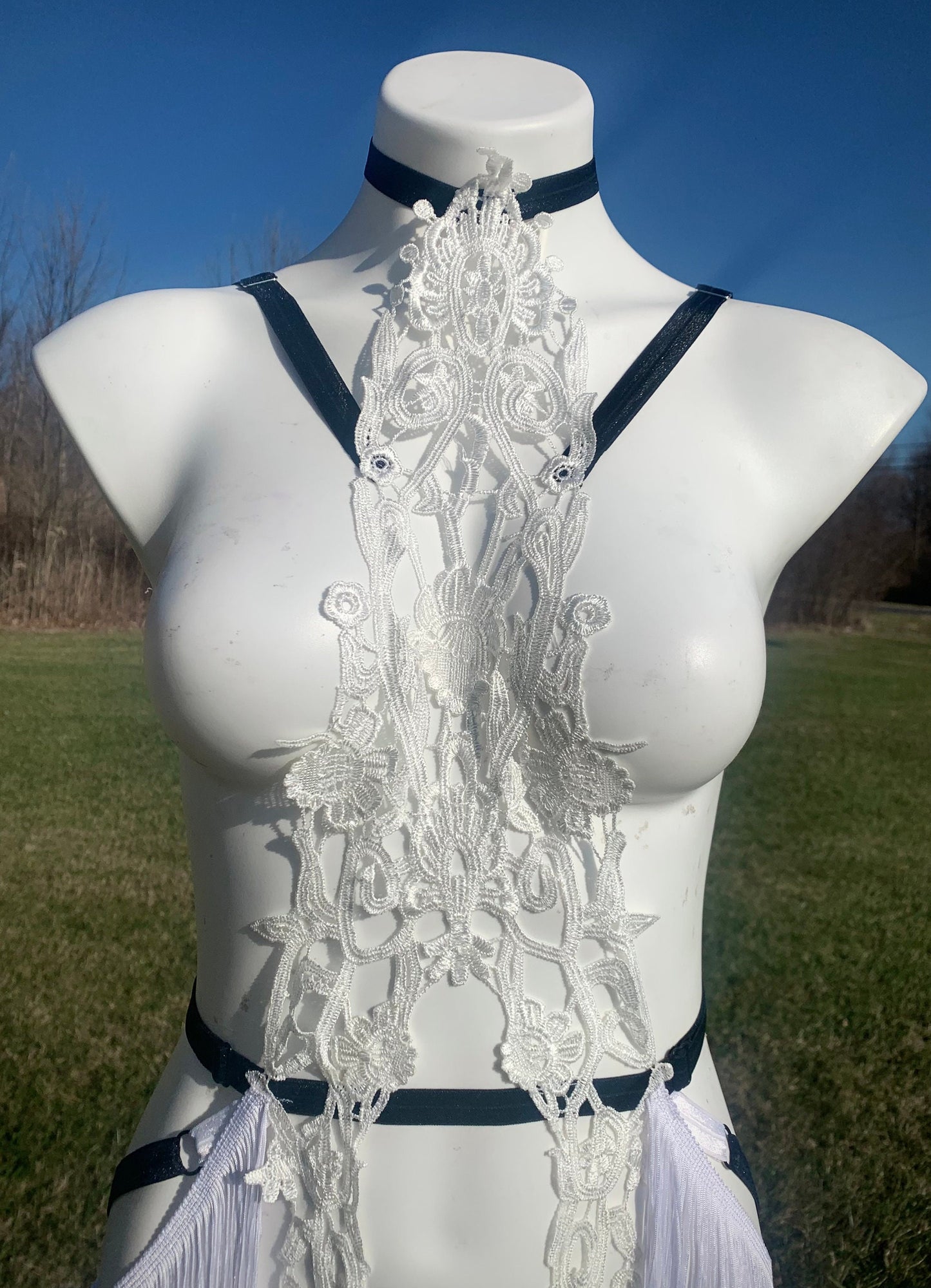 Fringe body harness